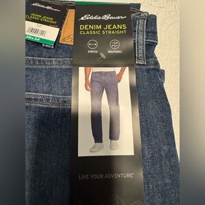 NWT. Eddie Bauer Men’s Denim Jeans. Classic Straight.